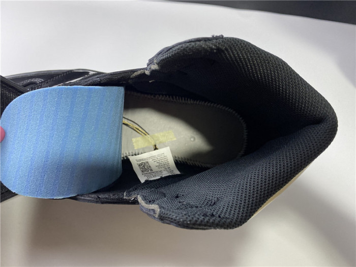 air jordan 1 retro high black metallic gold (2020) 555088-032