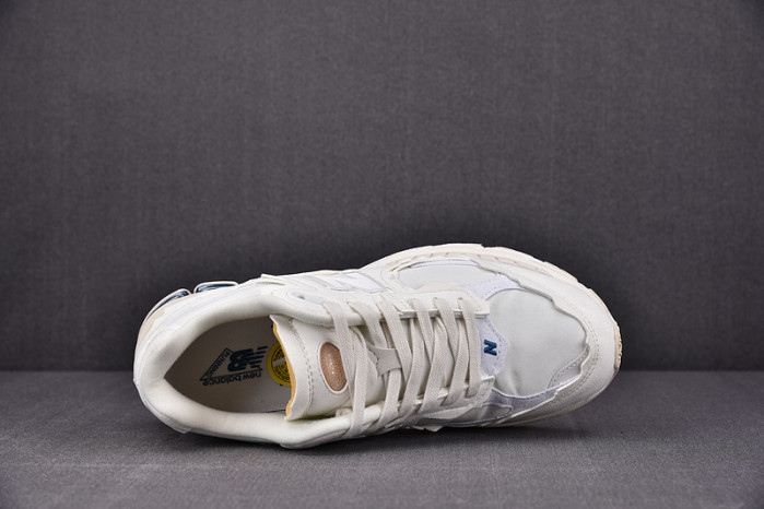 new balance 2002r“refined future