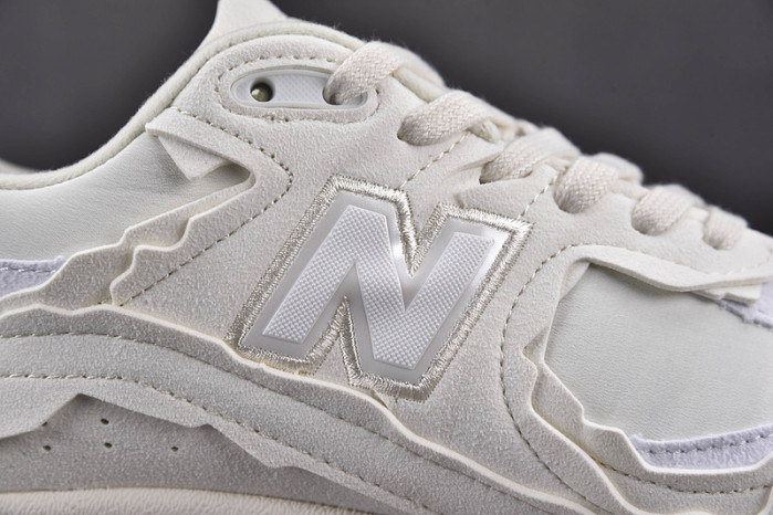 new balance 2002r“refined future