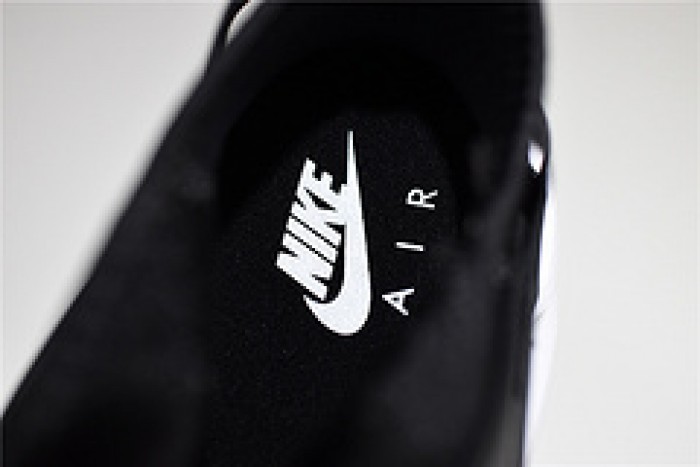 NIKE Mens Huarache Run Ultra Running Shoes Black/White 819685-016