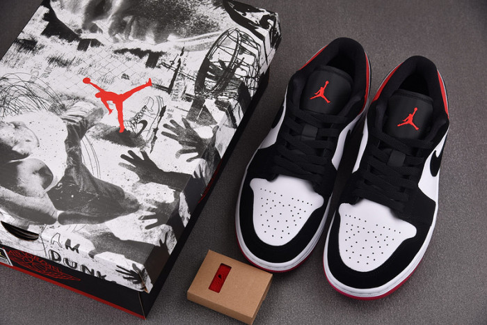 Jordan 1 Low SE Black Toe (2025) IB8971-106