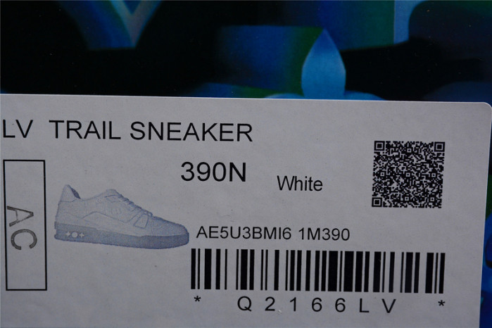 lou1s vu1tton sneakers