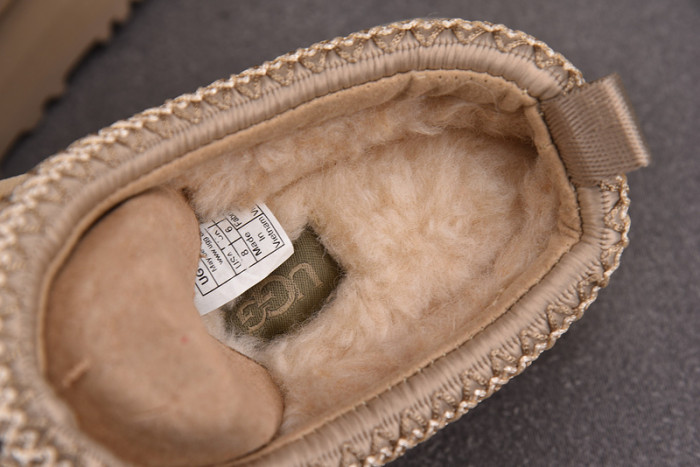 UGG SANDALS UG100007