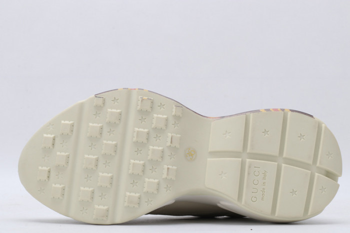 G*u*i sneaker g1000055