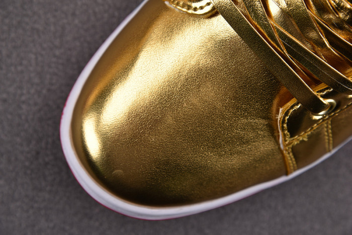 Trump NEVER SURRENDER HIGH-TOP SNEAKER