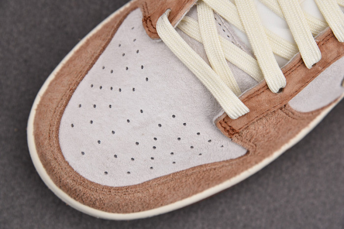 nike dunk low prm “medium curry” dd1390-100