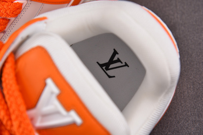 l&v trainer maxi orange