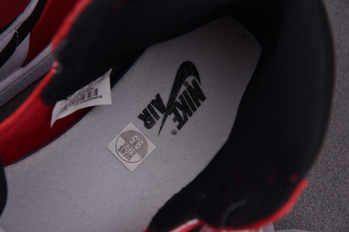 air jordan 1 retro high og chicago (2015) 555088-101